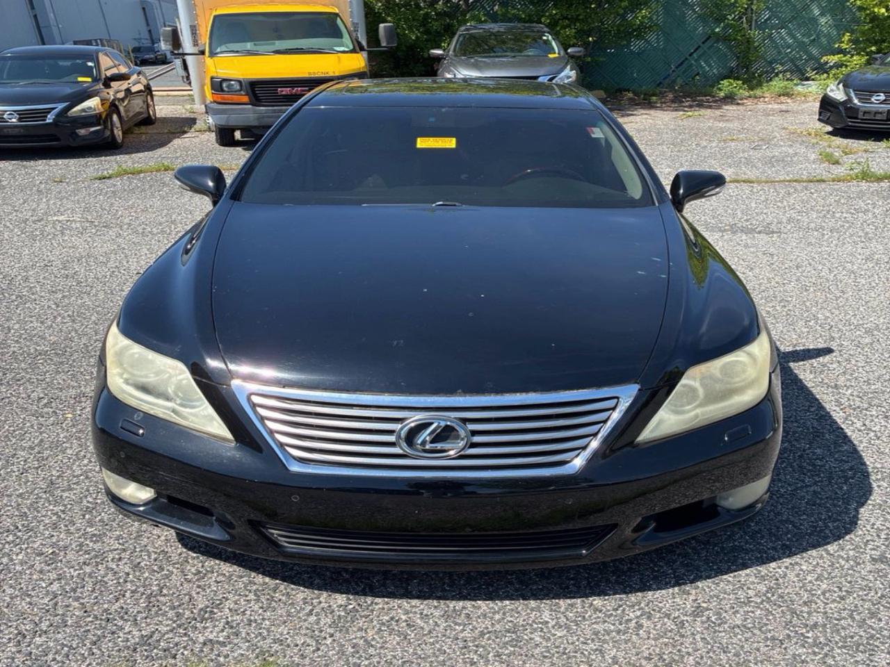 Lexus LS 460  2010