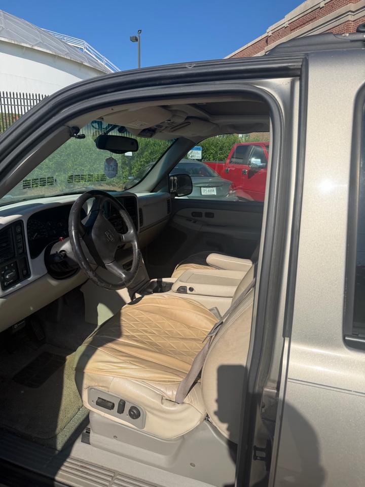 Chevrolet Suburban  2001