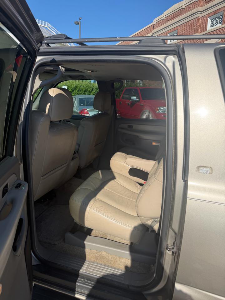 Chevrolet Suburban  2001