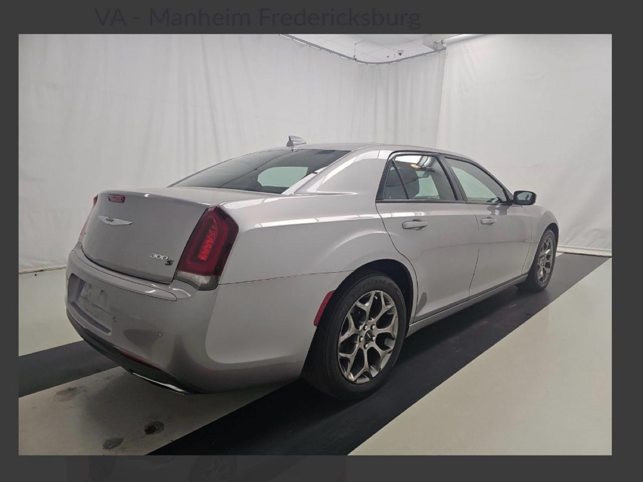 Chrysler 300  2017