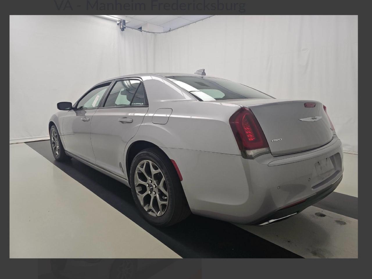 Chrysler 300  2017