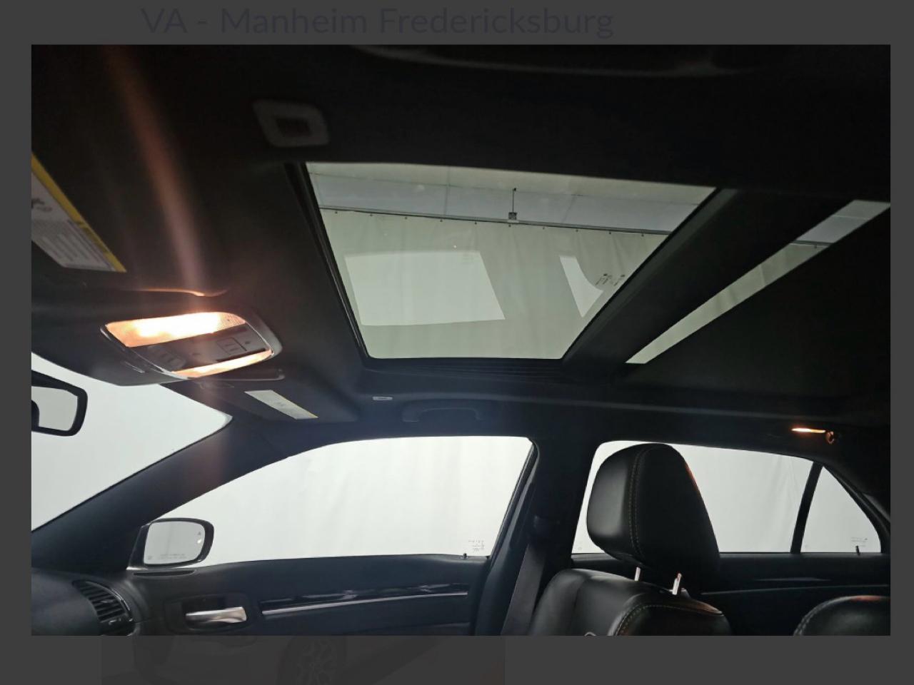 Chrysler 300  2017