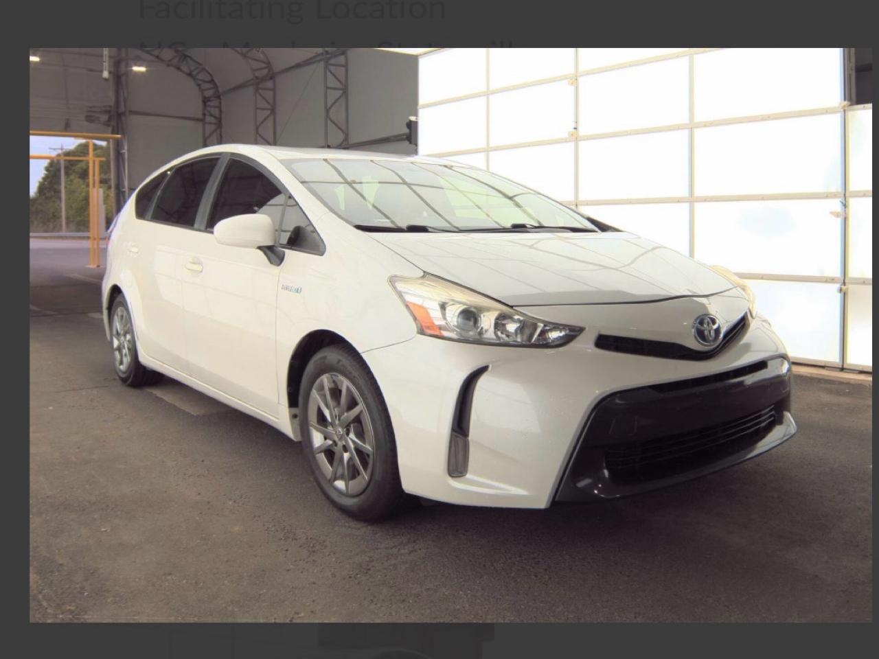 Toyota Prius V  2017
