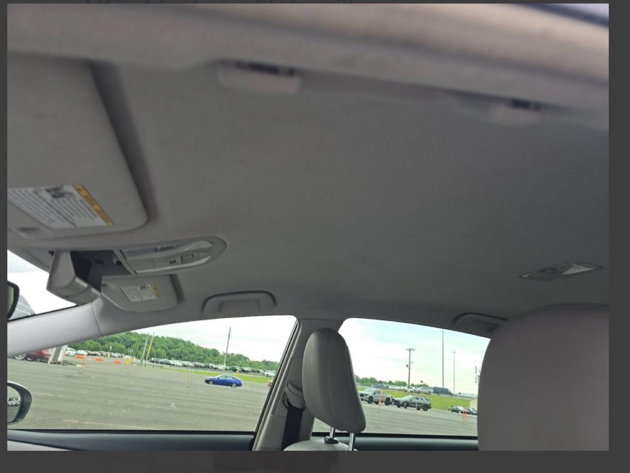 Toyota Prius V  2017