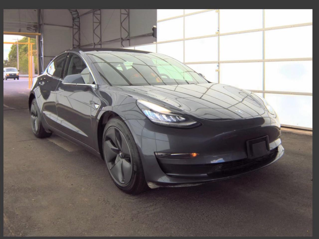 Tesla Model 3  2018