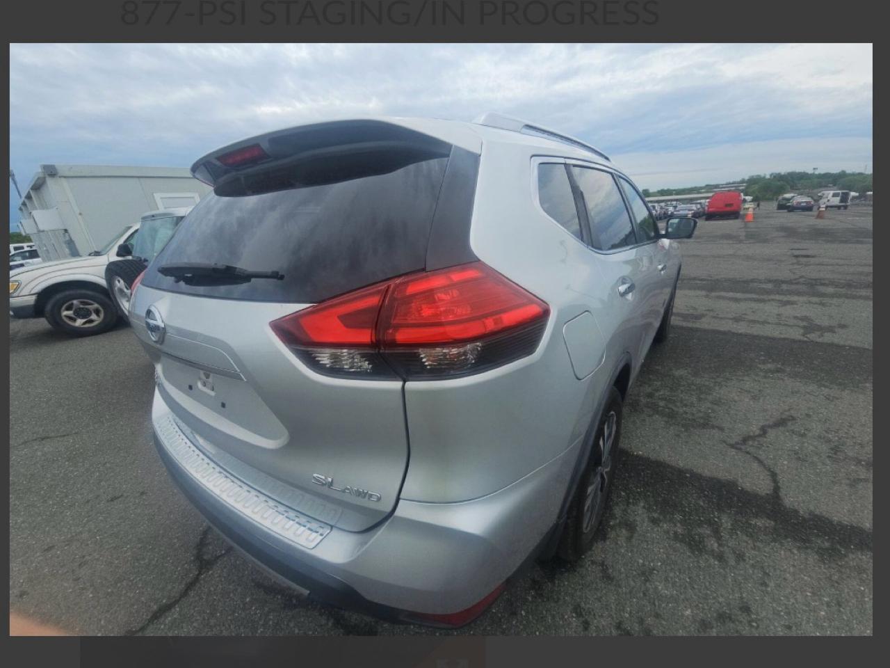 Nissan Rogue  2017
