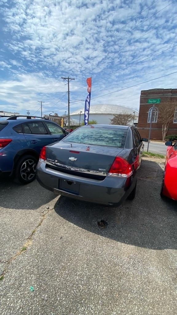 Chevrolet Impala  2010