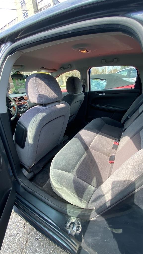 Chevrolet Impala  2010