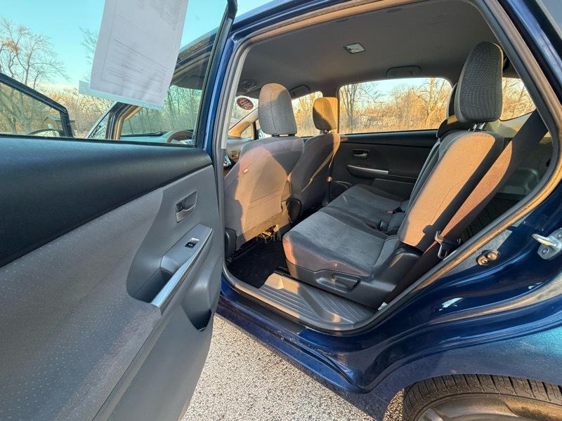 Toyota Prius V Three 2013