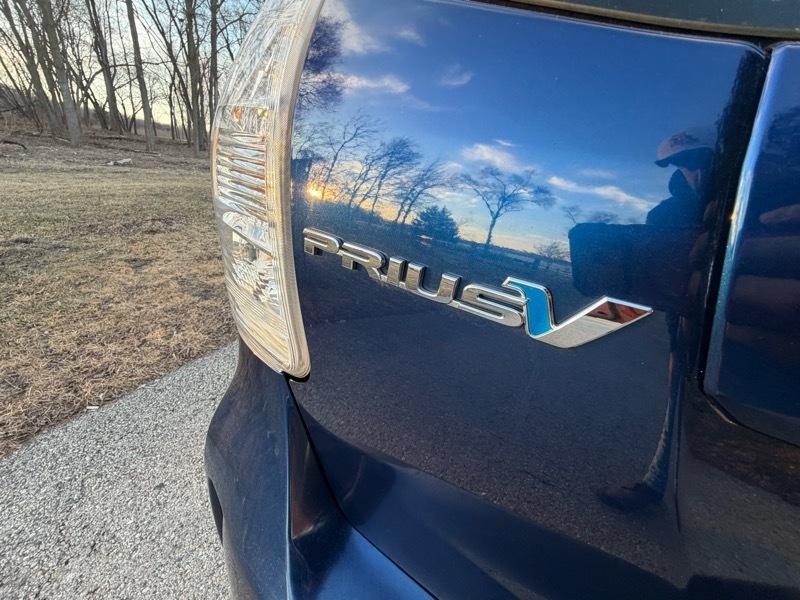 Toyota Prius V Three 2013