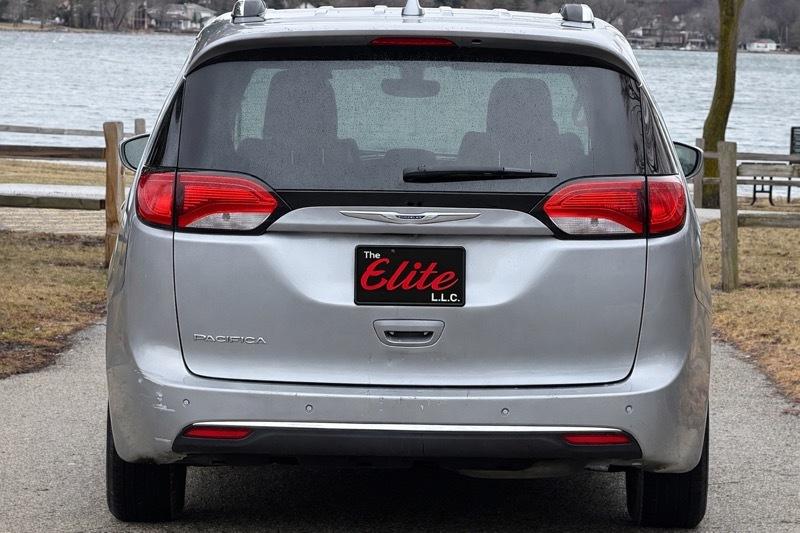 Chrysler Pacifica  2019