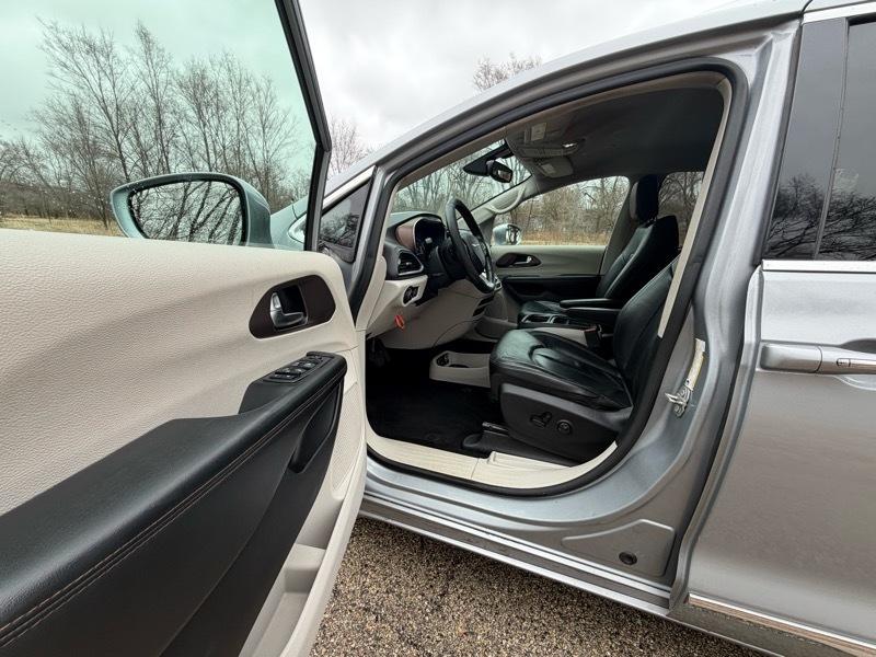 Chrysler Pacifica  2019