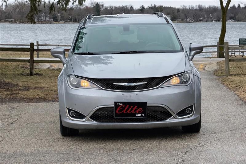Chrysler Pacifica  2019