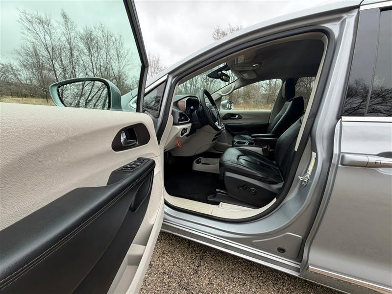 Chrysler Pacifica  2019