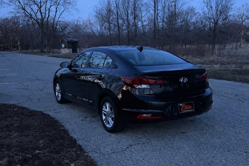 Hyundai Elantra Limited 2019