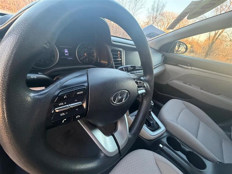 Hyundai Elantra Limited 2019