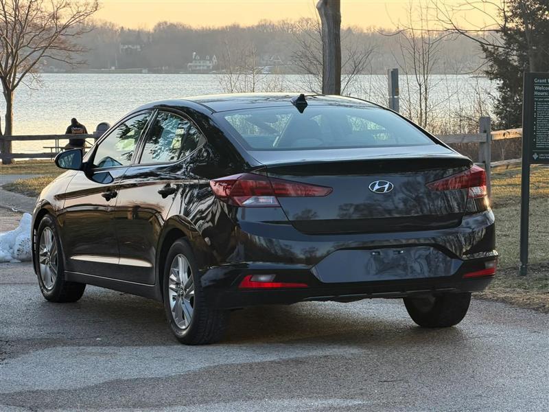 Hyundai Elantra Limited 2019