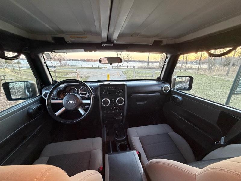 Jeep Wrangler Unlimited Sahara 4WD 2010