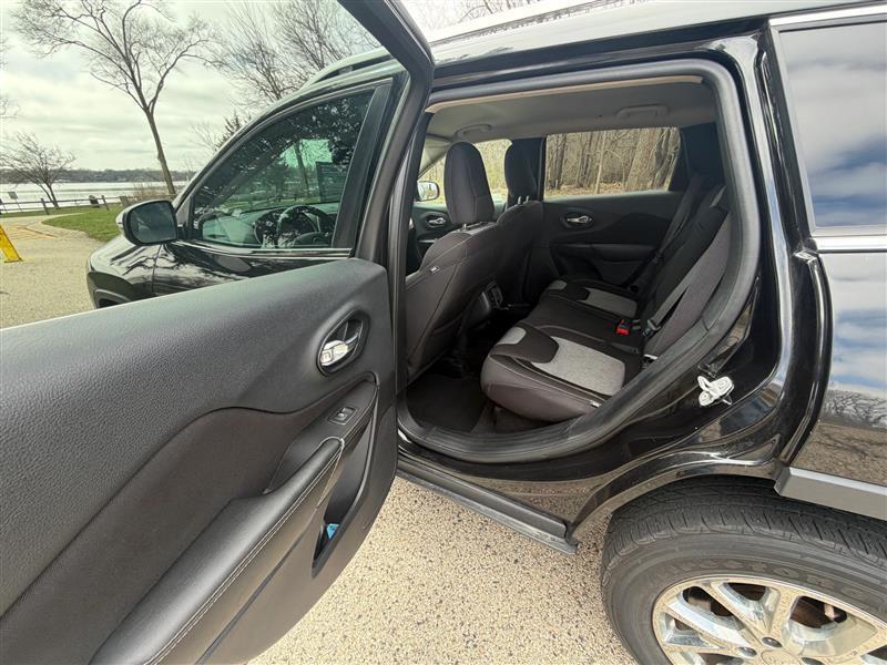 Jeep Cherokee Latitude 4WD 2014