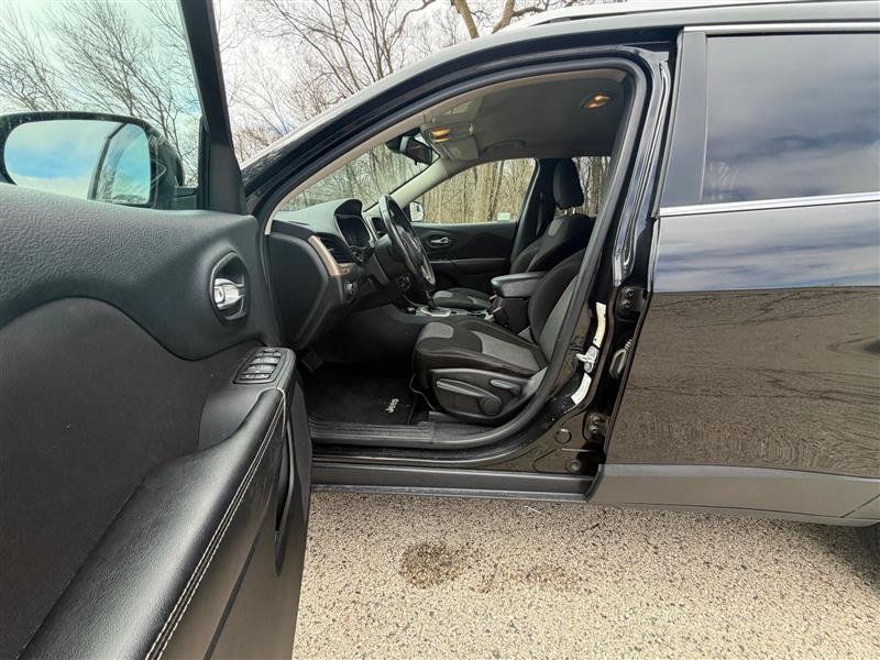 Jeep Cherokee Latitude 4WD 2014