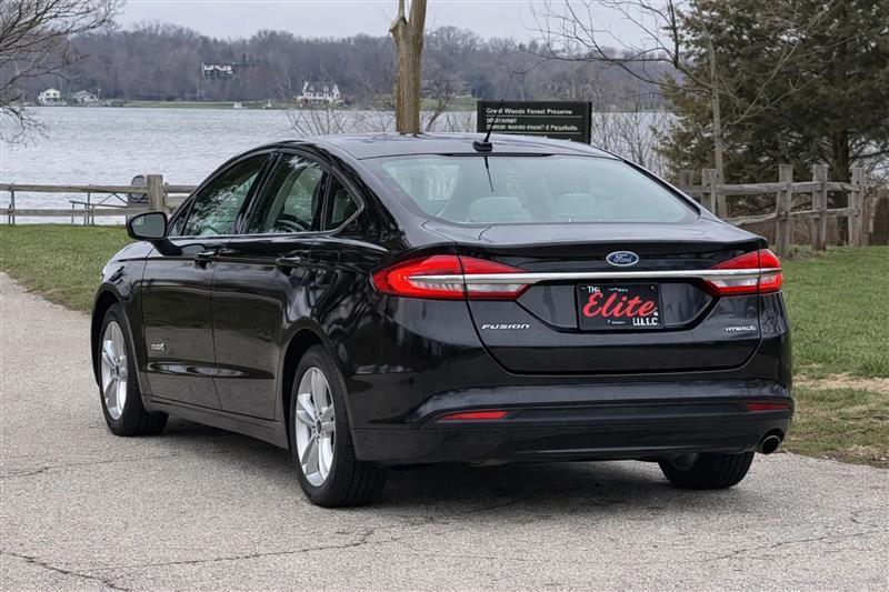Ford Fusion Hybrid S 2018