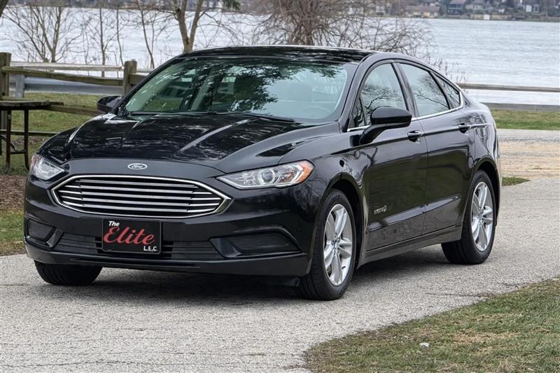 Ford Fusion Hybrid S 2018