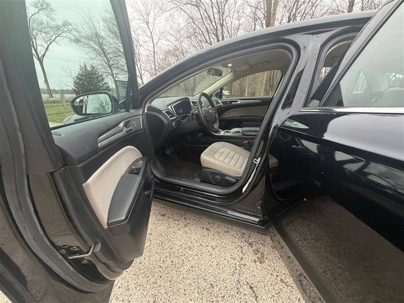 Ford Fusion Hybrid S 2018