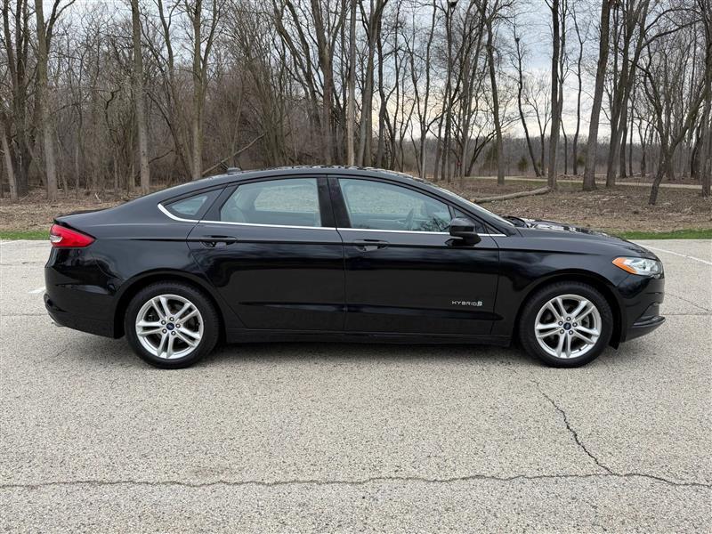 Ford Fusion Hybrid S 2018