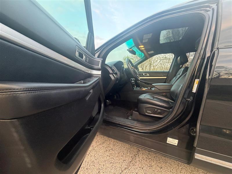 Ford Explorer XLT 4WD 2017