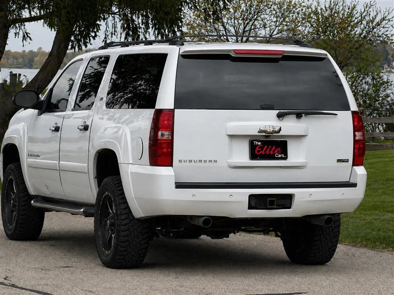 Chevrolet Suburban LTZ 1500 4WD 2008