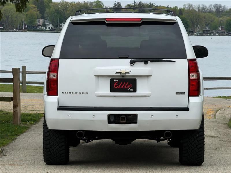 Chevrolet Suburban LTZ 1500 4WD 2008