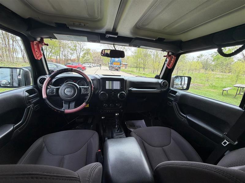 Jeep Wrangler Unlimited Sport 4WD 2014
