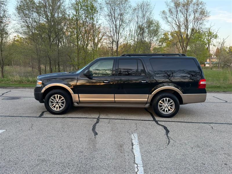 Ford Expedition 4WD 4dr XLT 2013