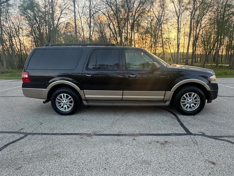 Ford Expedition 4WD 4dr XLT 2013