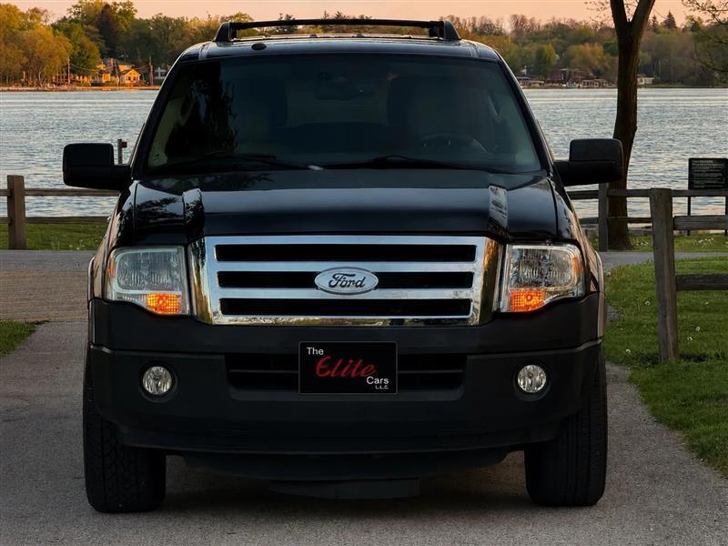 Ford Expedition 4WD 4dr XLT 2013