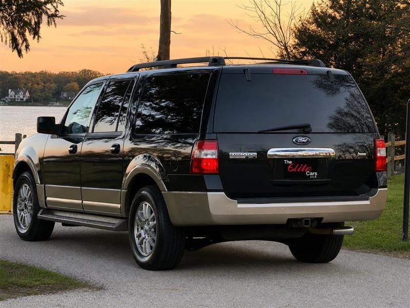 Ford Expedition 4WD 4dr XLT 2013