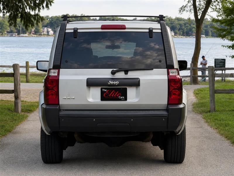 Jeep Commander Sport 4WD 2008