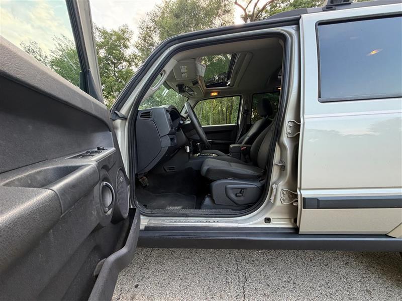 Jeep Commander Sport 4WD 2008