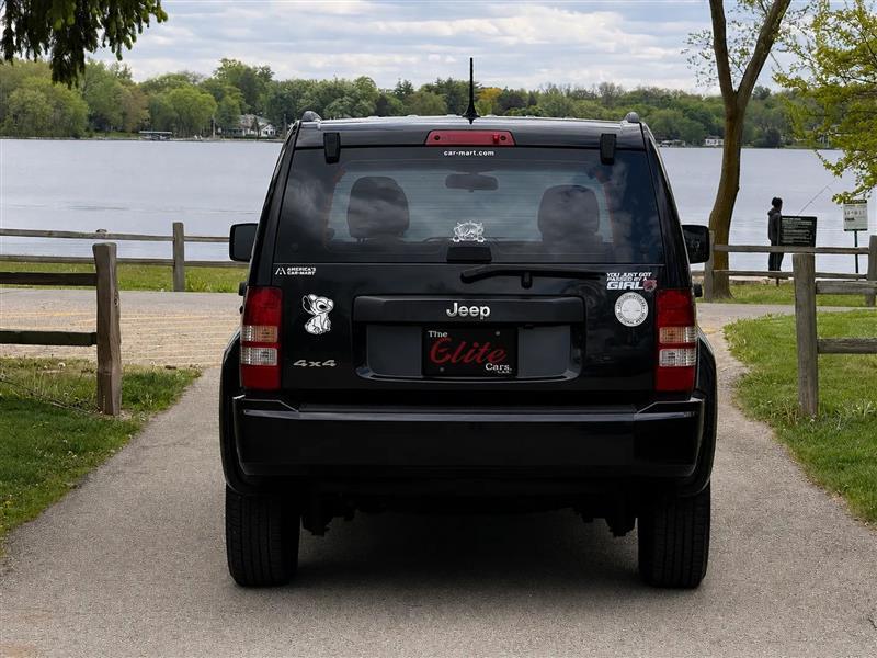 Jeep Liberty Sport 4WD 2011