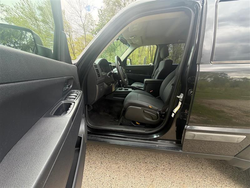 Jeep Liberty Sport 4WD 2011