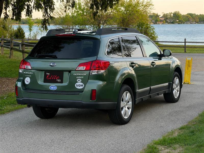 Subaru Outback 2.5i Limited 2011