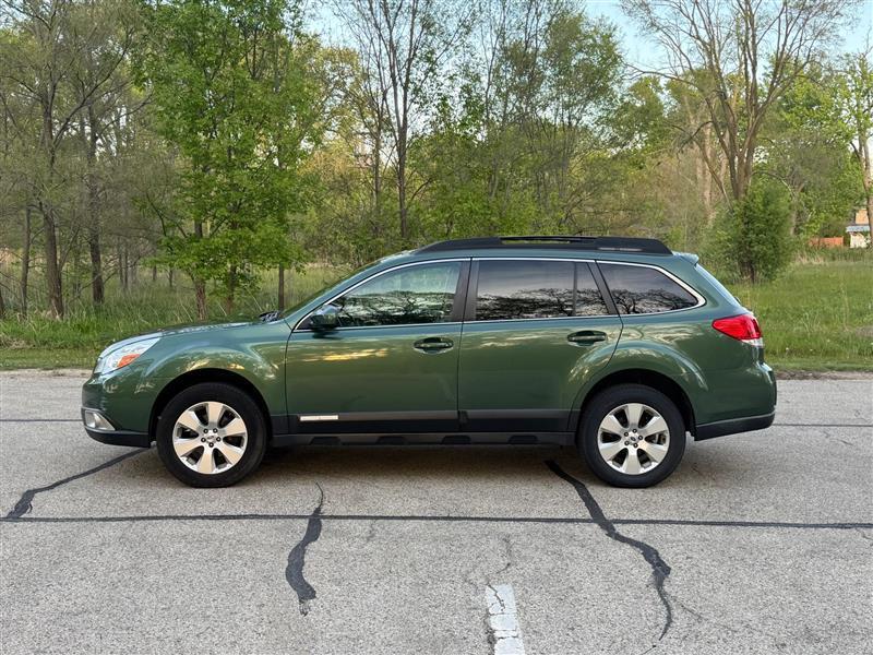 Subaru Outback 2.5i Limited 2011