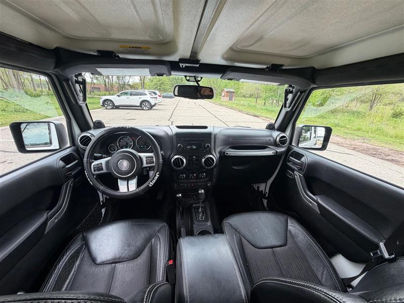 Jeep Wrangler Unlimited Sport 4WD 2013