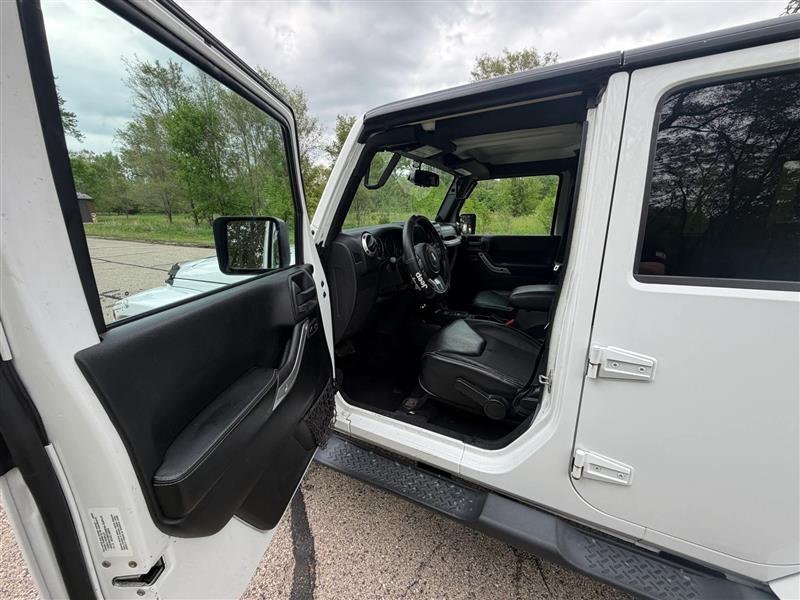 Jeep Wrangler Unlimited Sport 4WD 2013