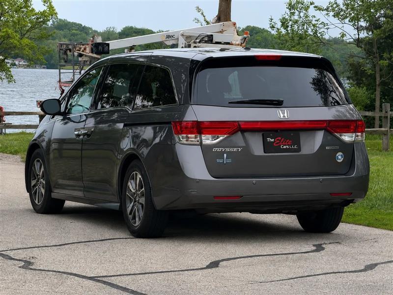 Honda Odyssey Touring Elite 2016