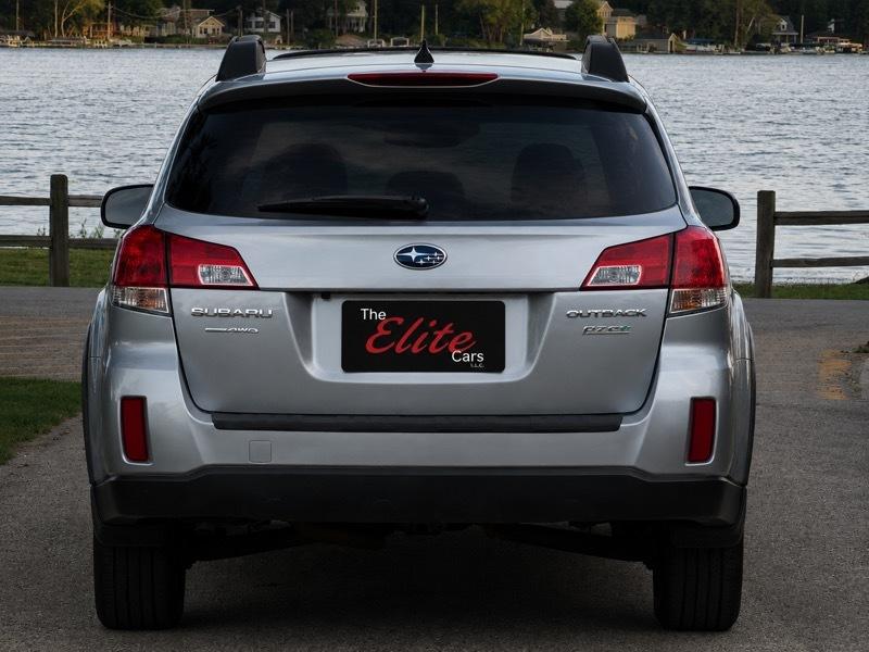 Subaru Outback 2.5i Limited 2013