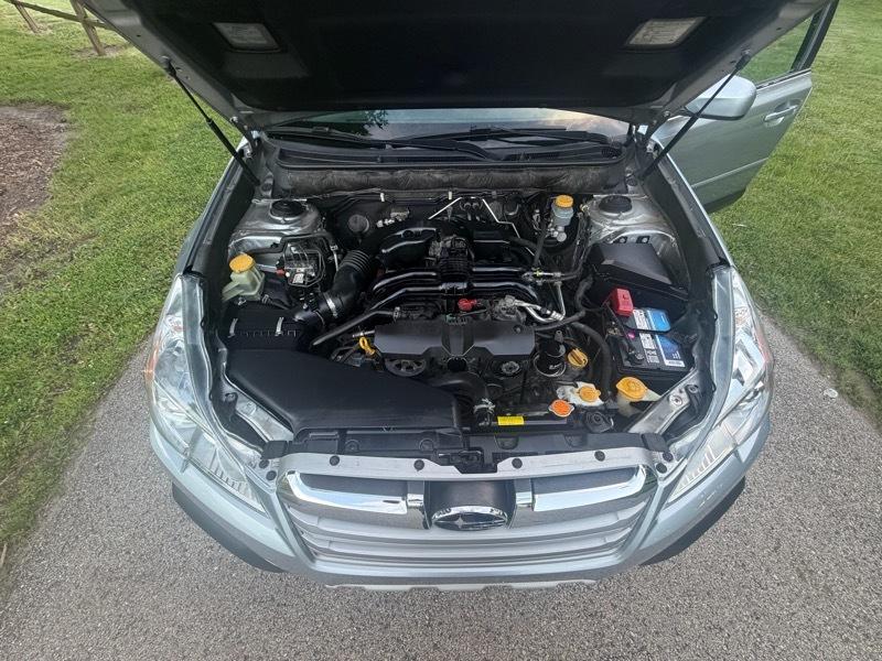 Subaru Outback 2.5i Limited 2013