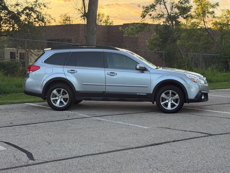 Subaru Outback 2.5i Limited 2013