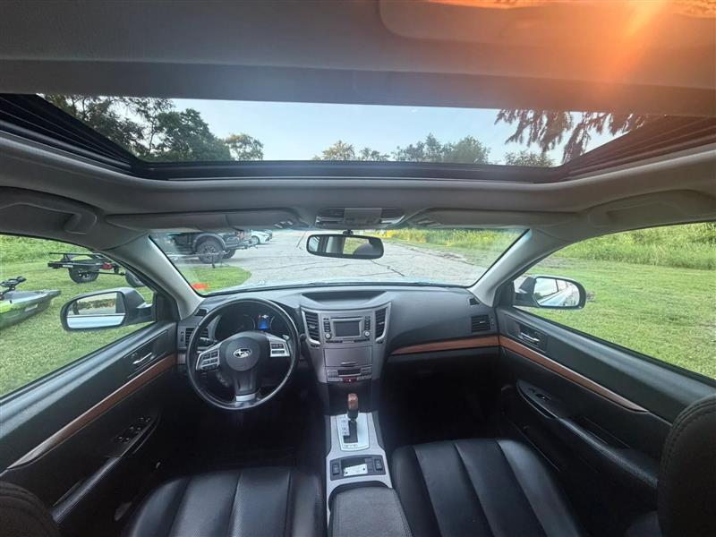 Subaru Outback 2.5i Limited 2013