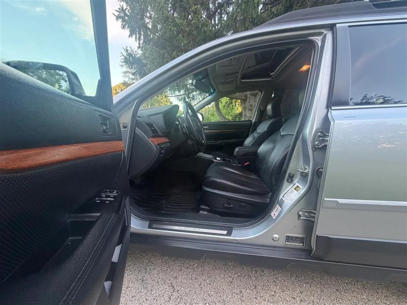 Subaru Outback 2.5i Limited 2013